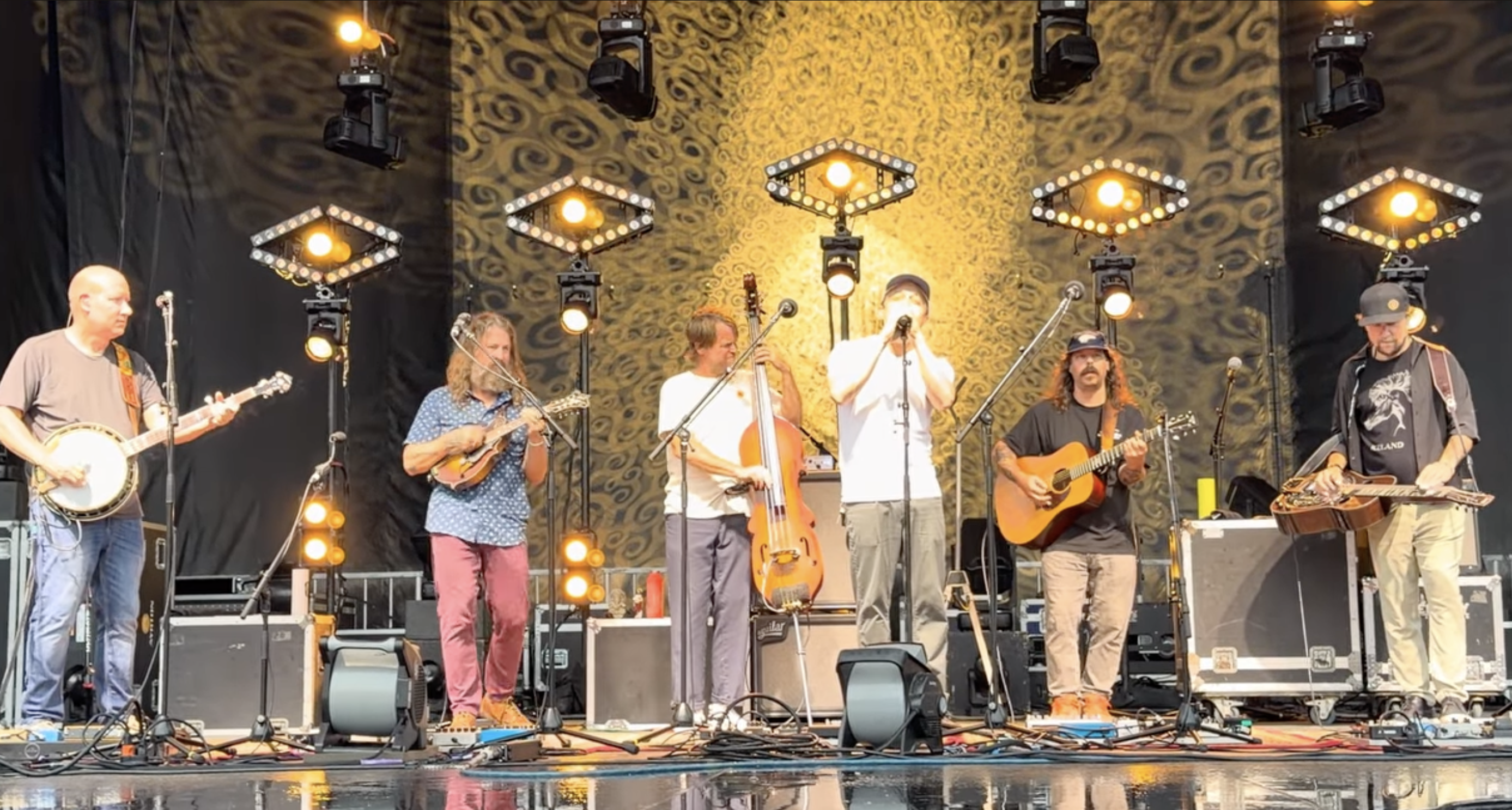 Watch: Greensky Bluegrass and Ryan Montbleau Cover Ryan Adams and David Rawlings’ “To Be Young (is to Be Sad, is to Be High)” in Vermont